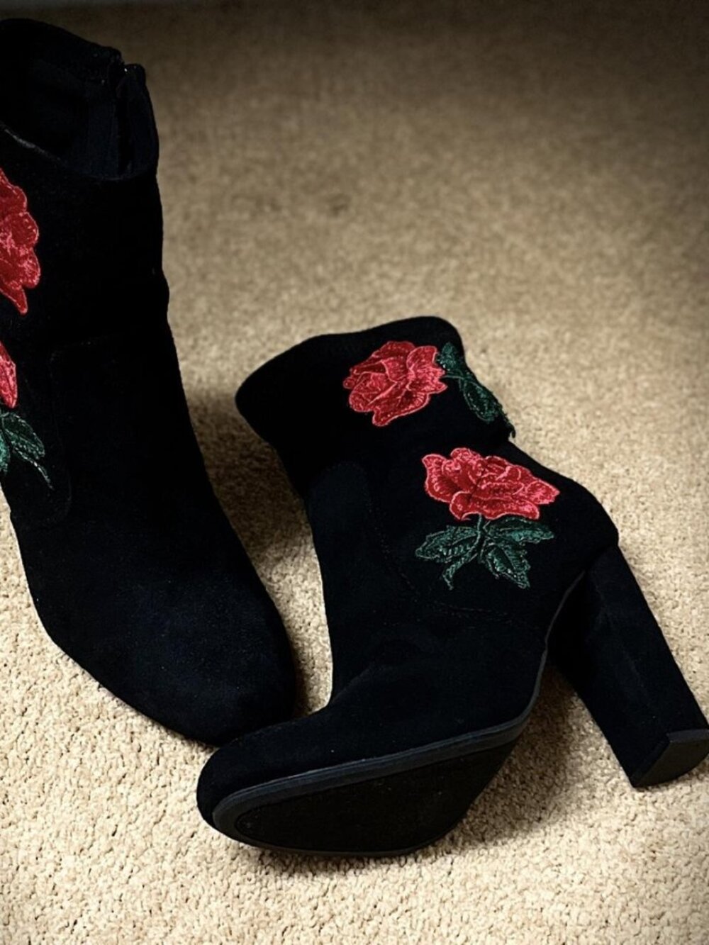 BAMBOO SUEDE ANKLE BOOTS WITH ROSES AND LEAVES EMBROIDERY BRAND NEW!! SIZE 8